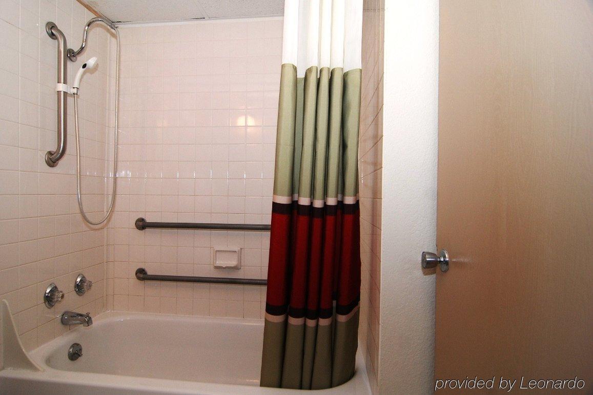 Red Roof Inn Bloomington - Normal/University Εξωτερικό φωτογραφία