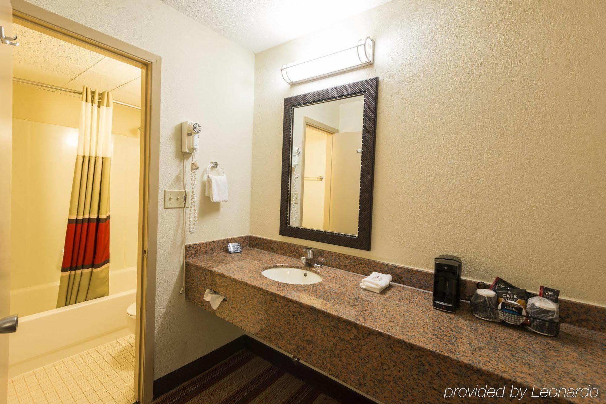 Red Roof Inn Bloomington - Normal/University Εξωτερικό φωτογραφία