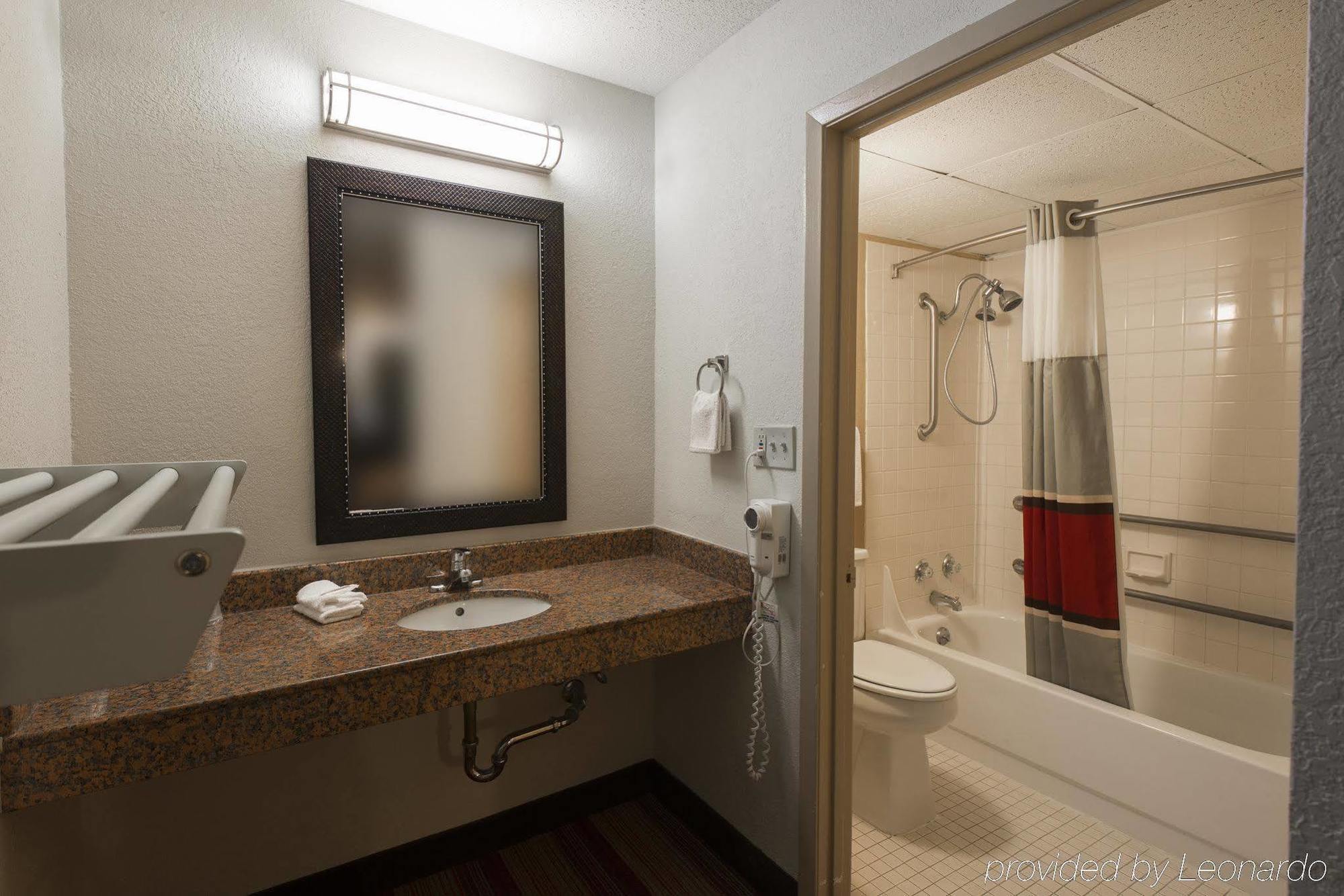 Red Roof Inn Bloomington - Normal/University Εξωτερικό φωτογραφία